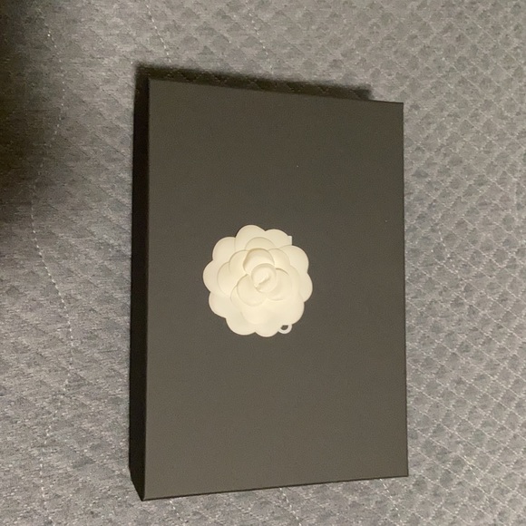 *SOLD*CHANEL wallet on chain (WOC) - Picture 3 of 15